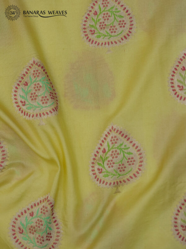 Pure Banarasi Handloom Katan Silk Saree Light Yellow Color Boota Design and Meenakari