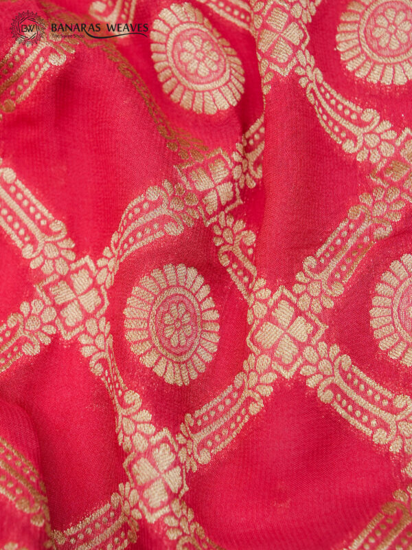 Banarasi Khaddi Georgette Saree Light Red Color In Garchola Jaal Design