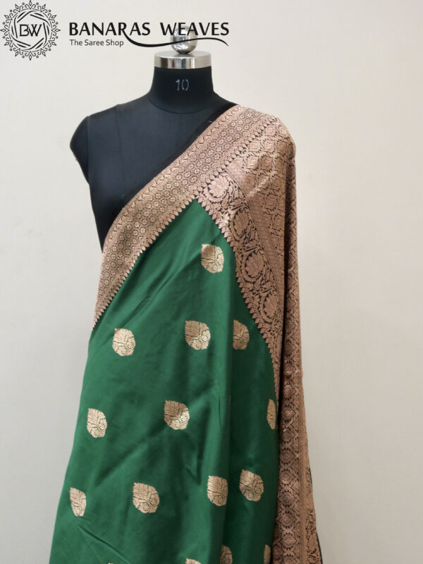 Pure Banarasi Kadhwa Katan Silk Saree Handloom | Bottle Green & Black Color Contrast
