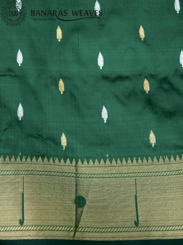 Pure Banarasi Kadhwa Katan Silk Saree Gold Zari Booti Design - Green Color
