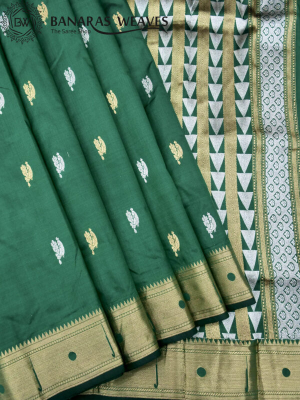 Pure Banarasi Kadhwa Katan Silk Saree Gold Zari Booti Design - Green Color