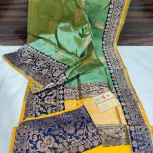 Pure Banarasi Kadhwa Katan Silk Saree Handloom Gold Zari Boota Design – Green and Blue Color Contrast TriColor