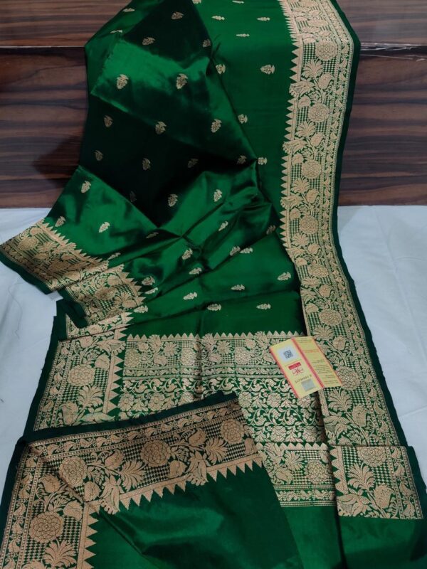 Pure Banarasi Kadhwa Katan Silk Saree Handloom Gold Zari Booti Design – Green Color