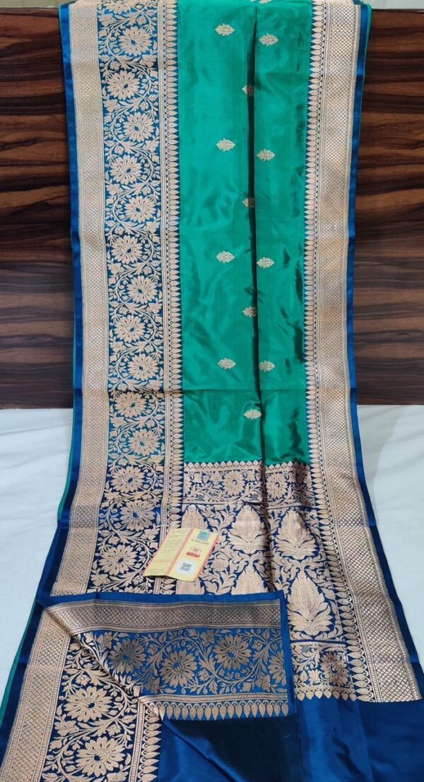 Pure Banarasi Kadhwa Katan Silk Saree Handloom Gold Zari Booti Design – Seagreen And Blue Color Contrast