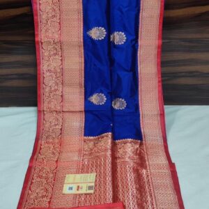 Pure Banarasi Kadhwa Katan Silk Saree Handloom Gold Zari Flower Boota Design – Blue and Red Color Contrast