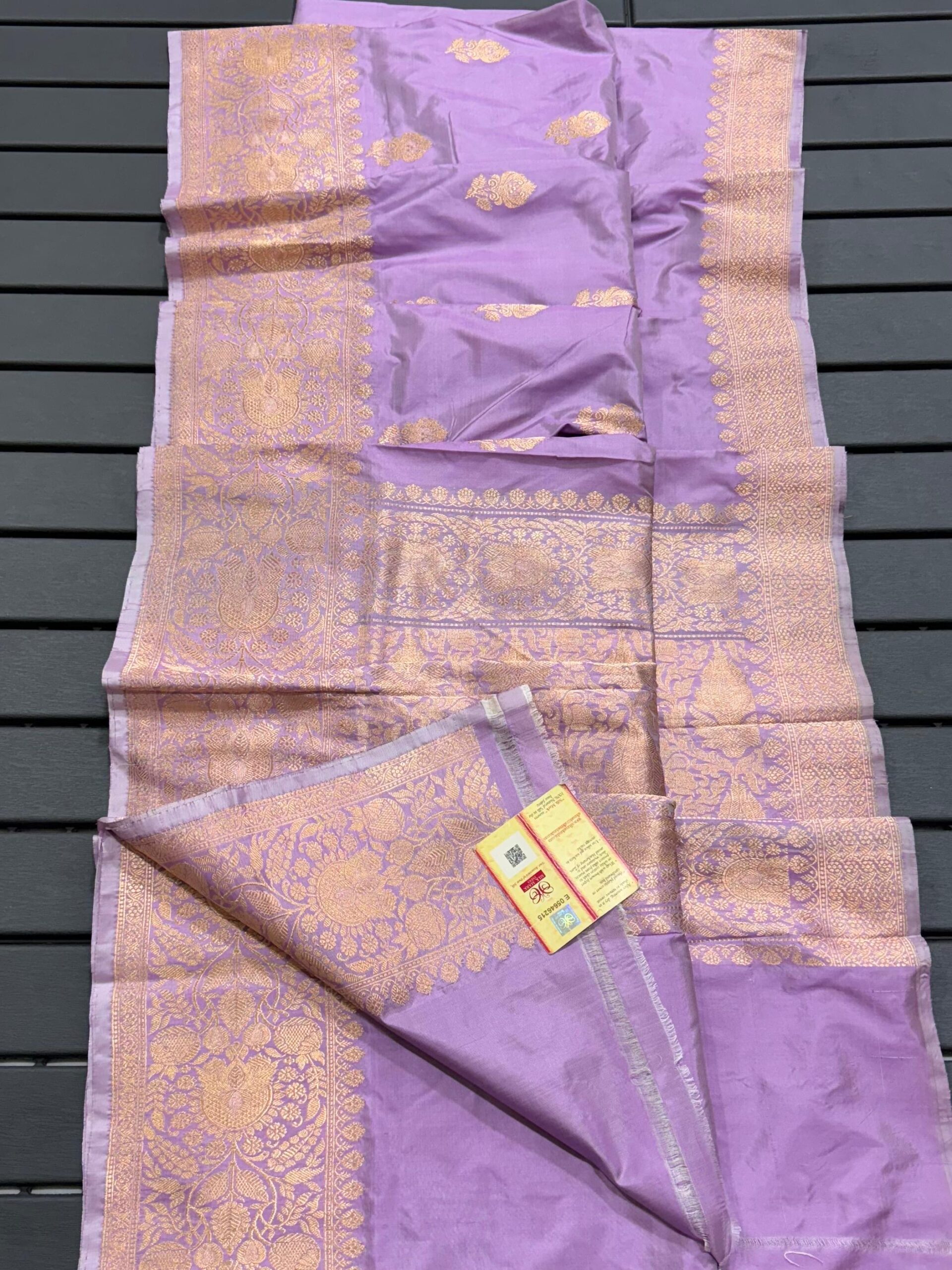 Pure Banarasi Kadhwa Katan Silk Saree Handloom Gold Zari Flower Boota Design – Lavender Color