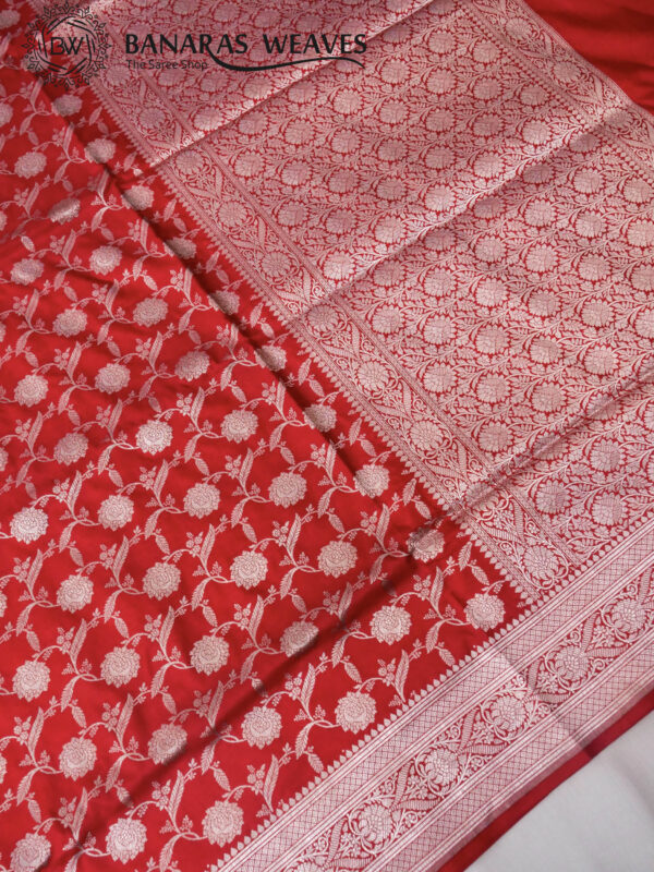 Pure Banarasi Katan Silk Saree Handloom Gold Zari Jaal Design - Red Color