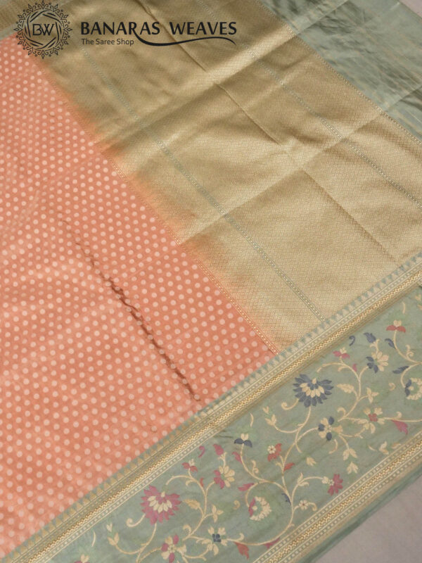 Pure Banarasi Katan Silk Saree Handloom Gold Zari Polka Dot Design - Peach Color Contrast