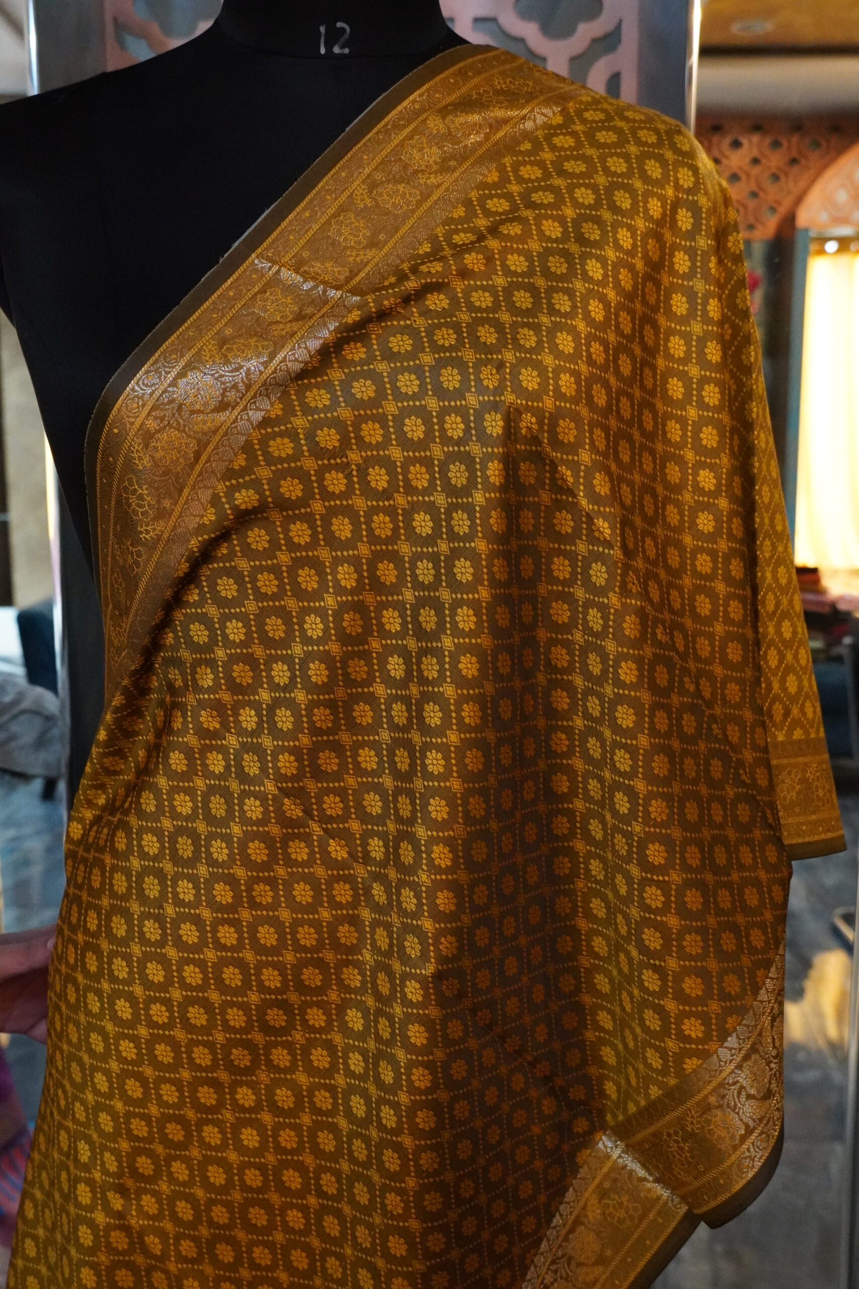 Banarasi Tanchoi Silk Stole